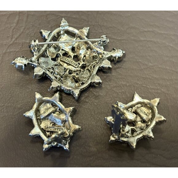 Vintage Hollycraft Multi Color Rhinestone Faux Pearl Brooch And Clip Earrings - Picture 10 of 12